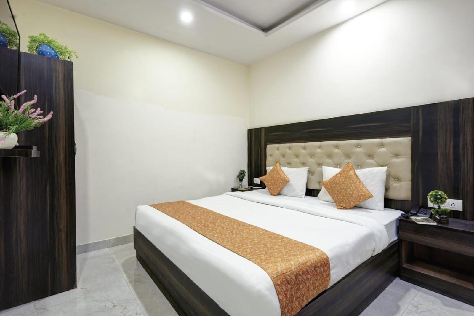Grand Cozy Hotel New Delhi